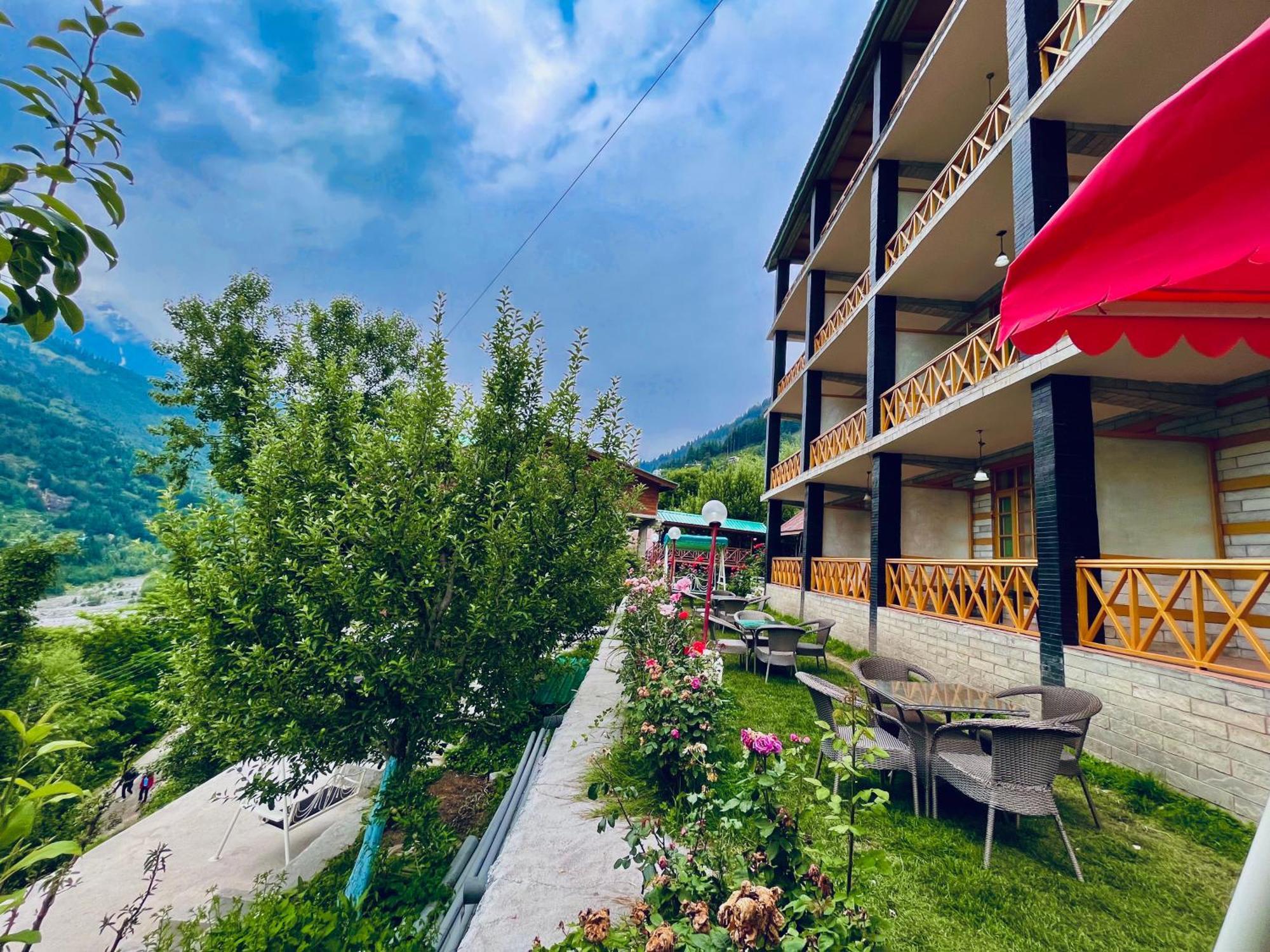Naina Deventure Resort, Manali - Premium Rooms With Centrally Heated & Scenic View Kültér fotó