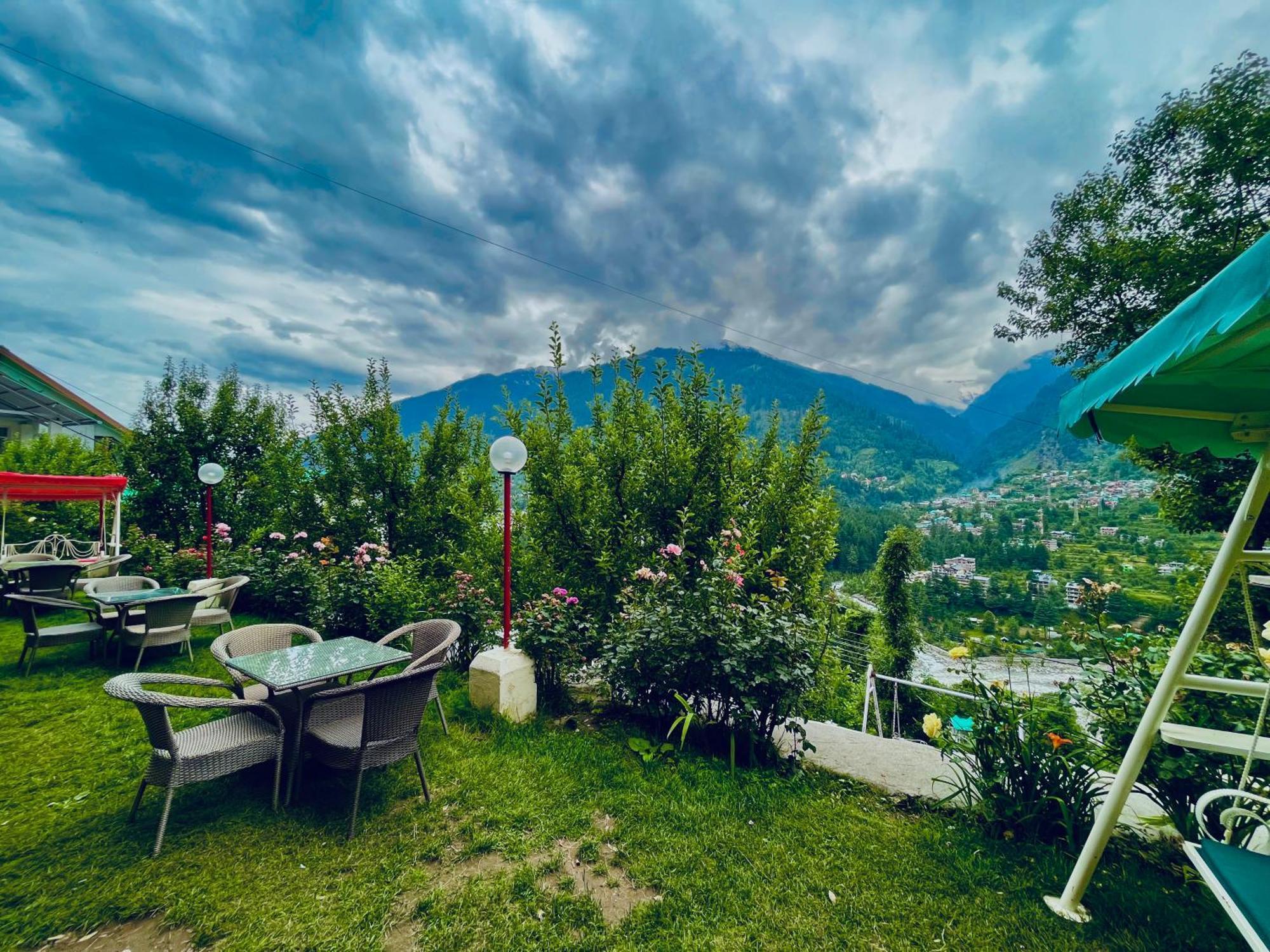 Naina Deventure Resort, Manali - Premium Rooms With Centrally Heated & Scenic View Kültér fotó