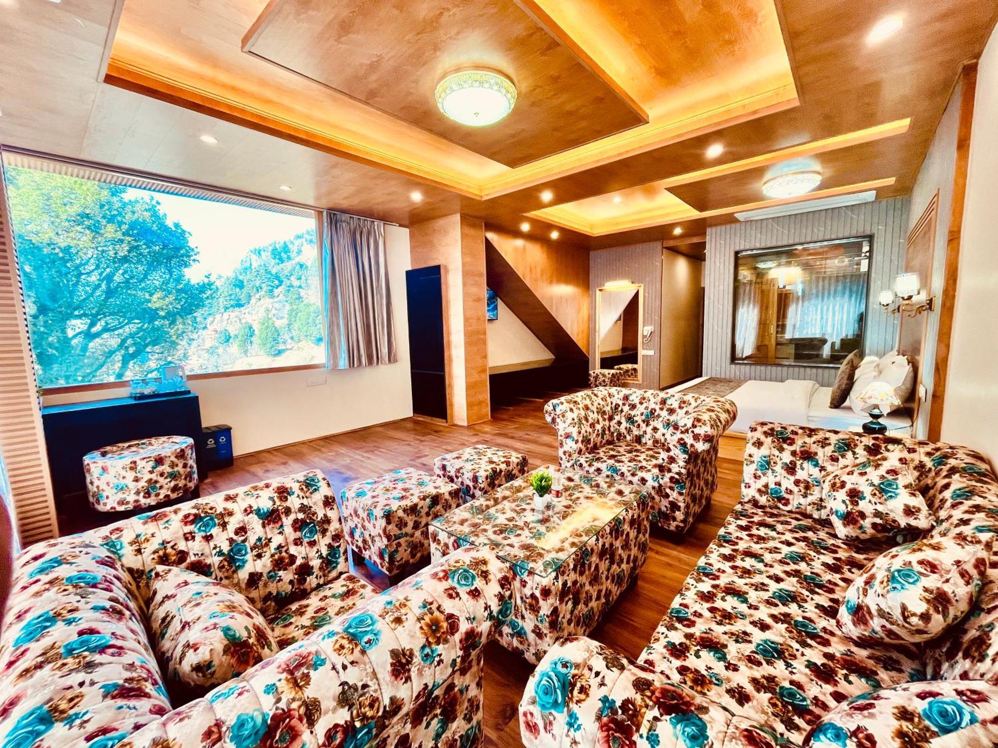 Naina Deventure Resort, Manali - Premium Rooms With Centrally Heated & Scenic View Kültér fotó