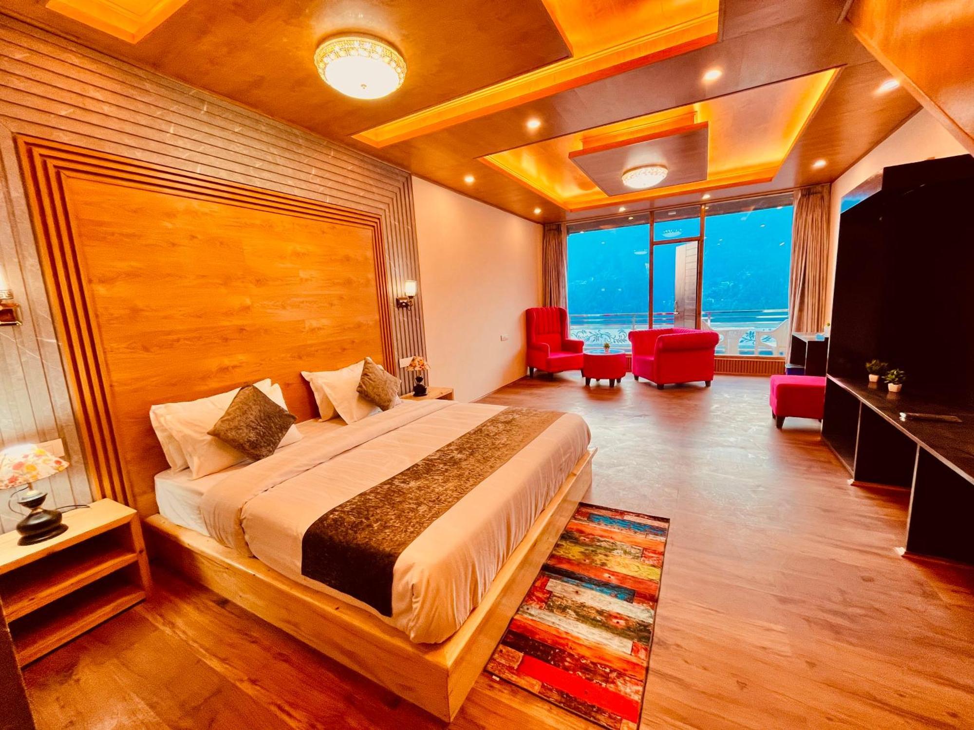 Naina Deventure Resort, Manali - Premium Rooms With Centrally Heated & Scenic View Kültér fotó