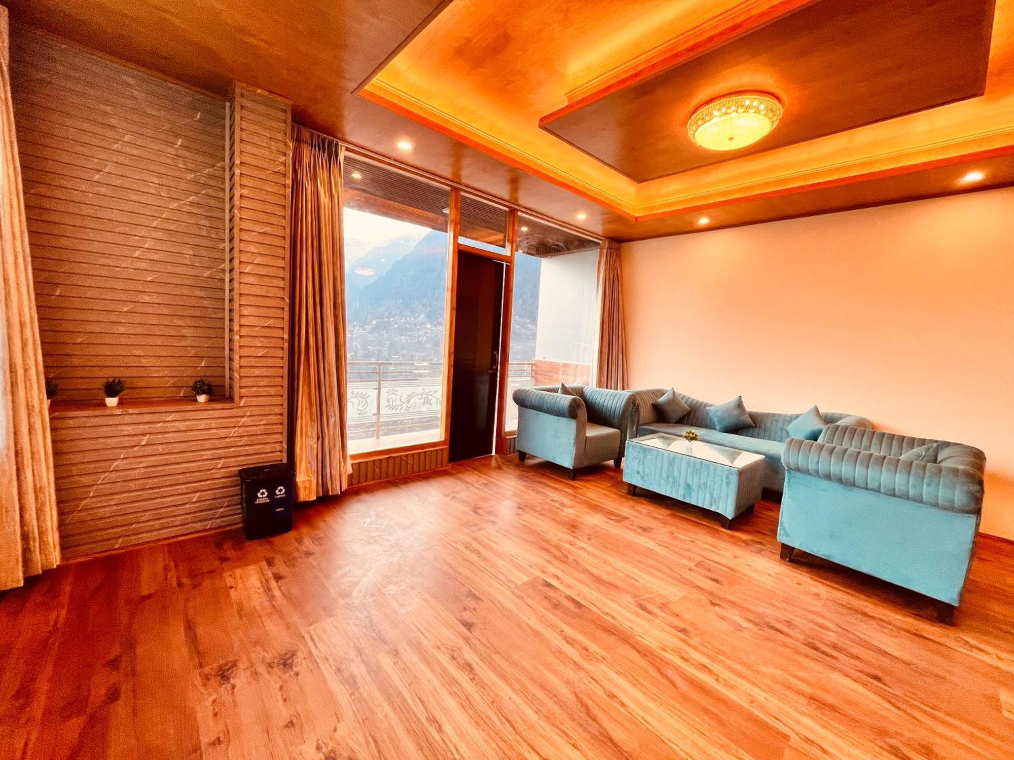 Naina Deventure Resort, Manali - Premium Rooms With Centrally Heated & Scenic View Kültér fotó