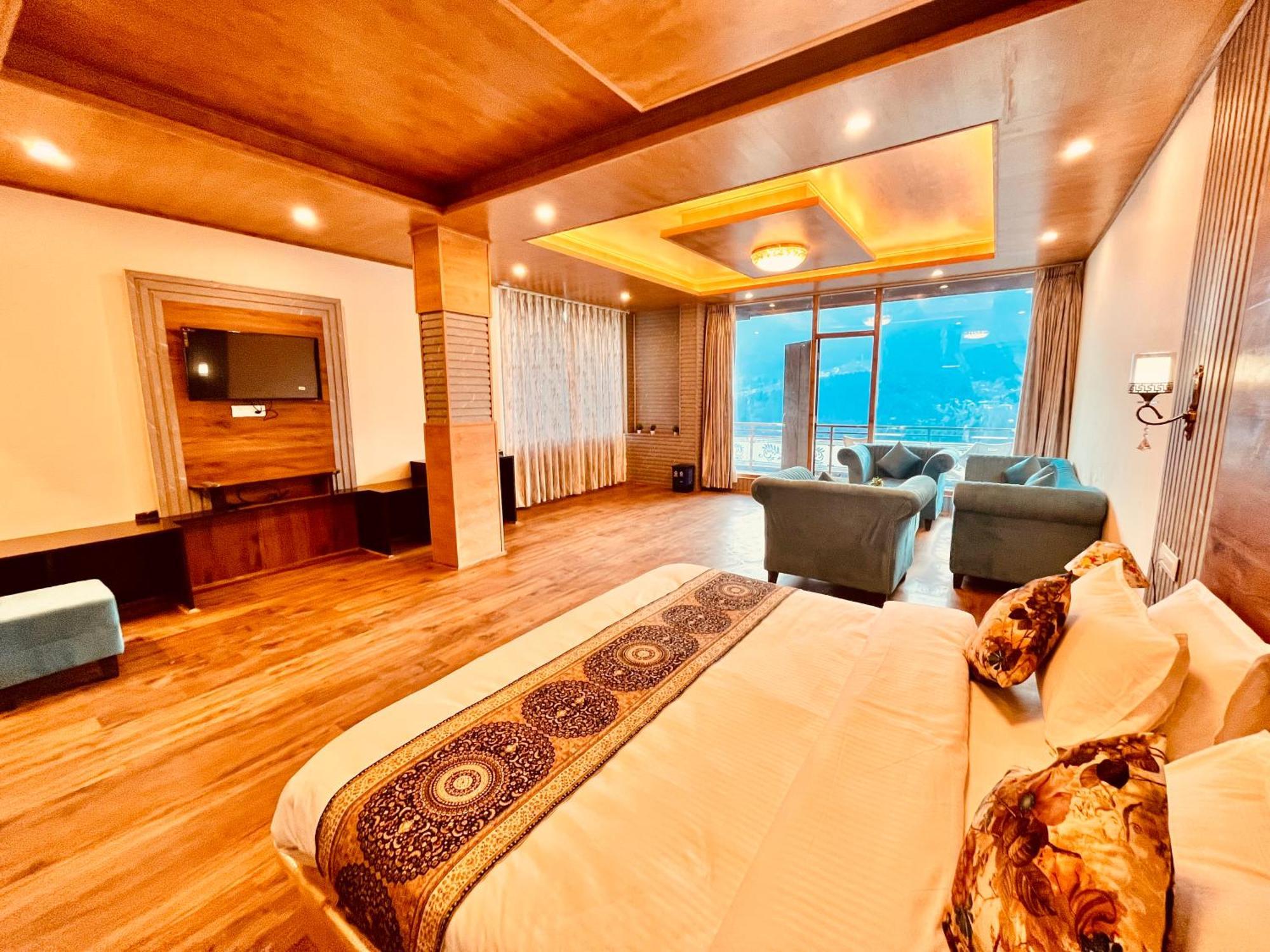 Naina Deventure Resort, Manali - Premium Rooms With Centrally Heated & Scenic View Kültér fotó