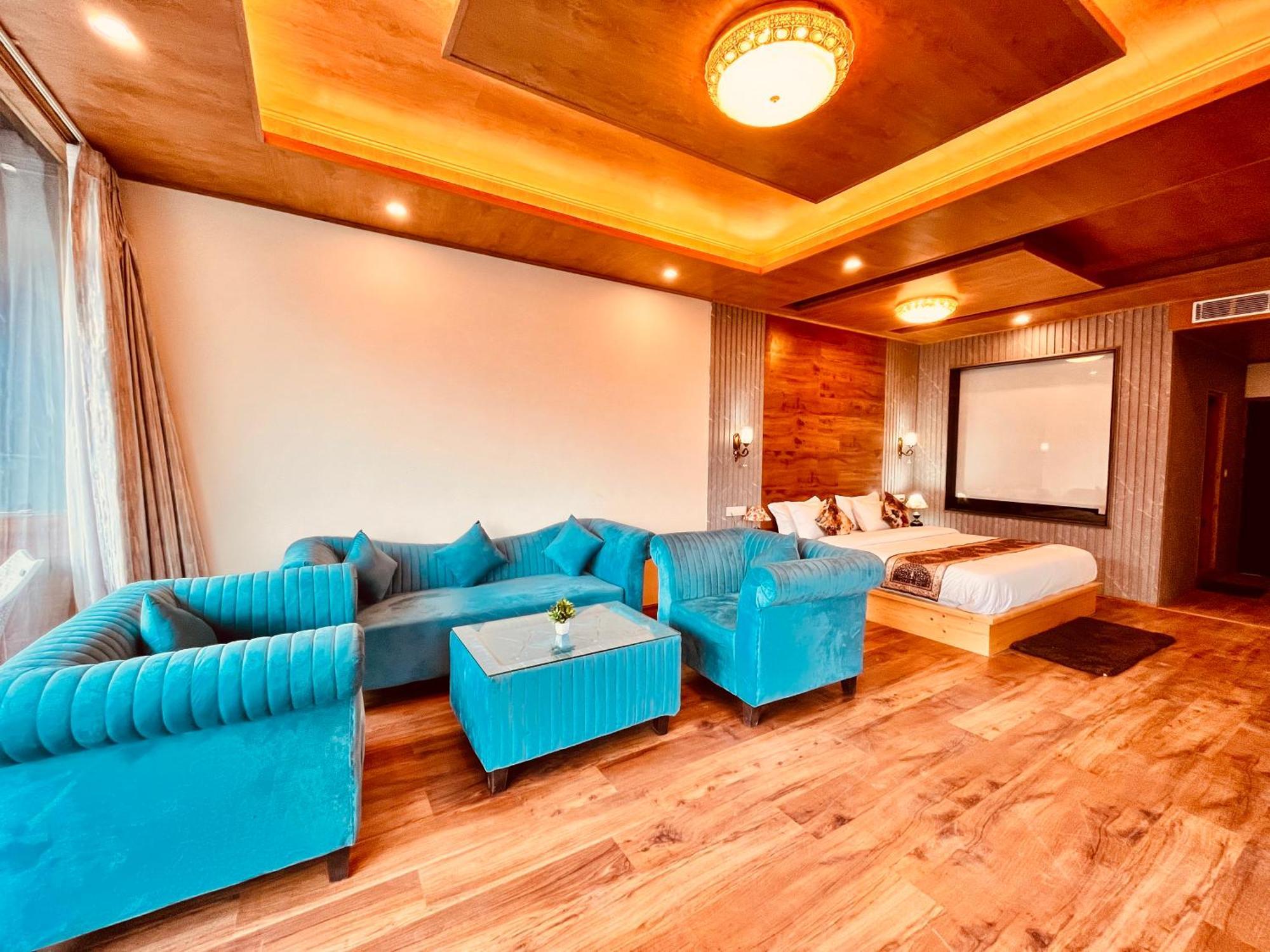Naina Deventure Resort, Manali - Premium Rooms With Centrally Heated & Scenic View Kültér fotó