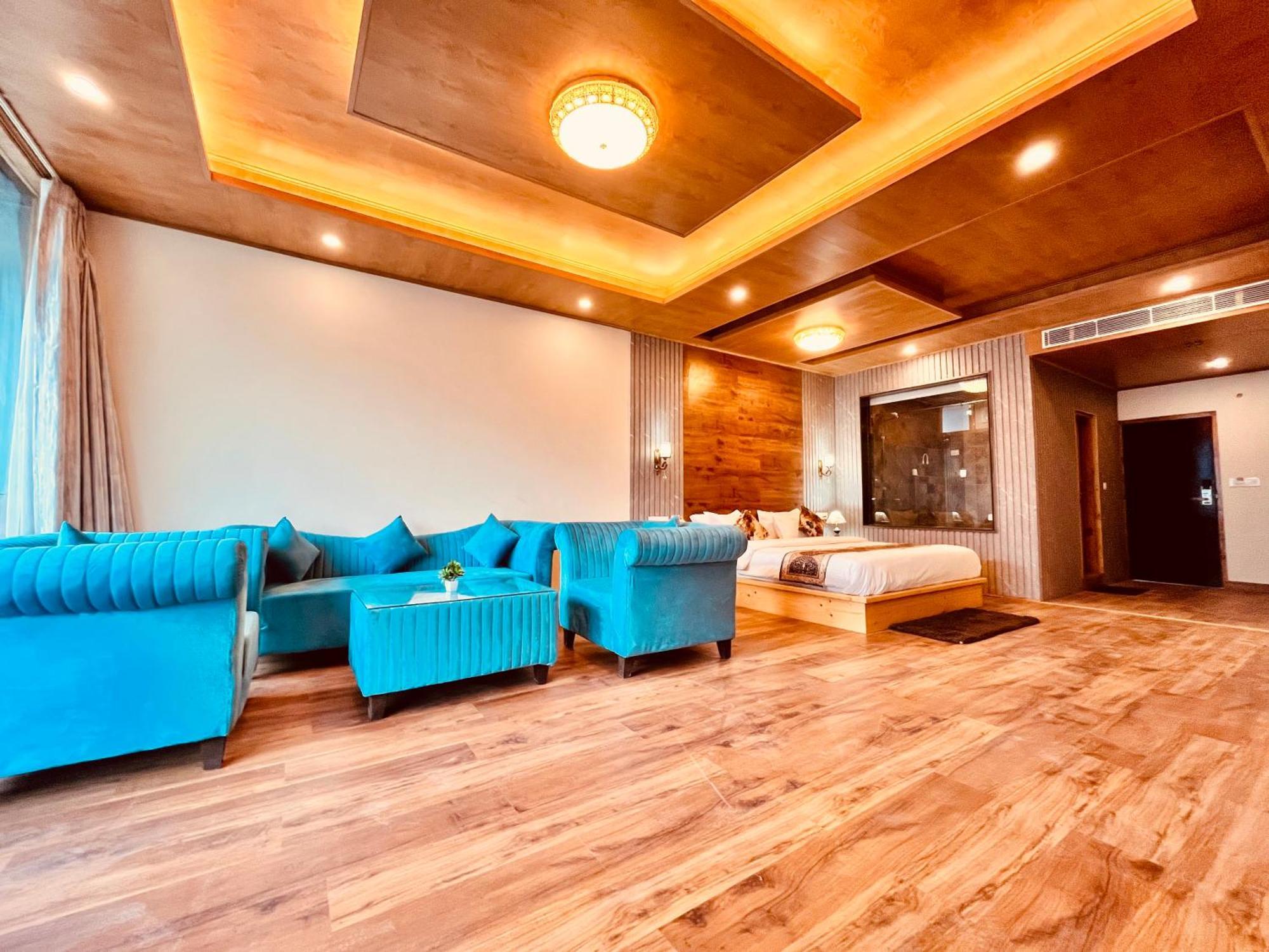 Naina Deventure Resort, Manali - Premium Rooms With Centrally Heated & Scenic View Kültér fotó