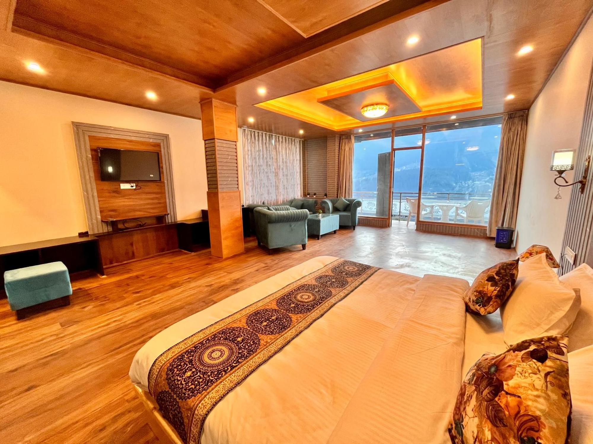 Naina Deventure Resort, Manali - Premium Rooms With Centrally Heated & Scenic View Kültér fotó